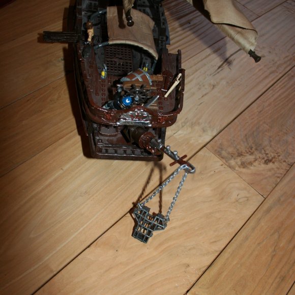 Mega Bloks Pyrates Captain Cutlass StormStalker Ship - Picture 7 of 11